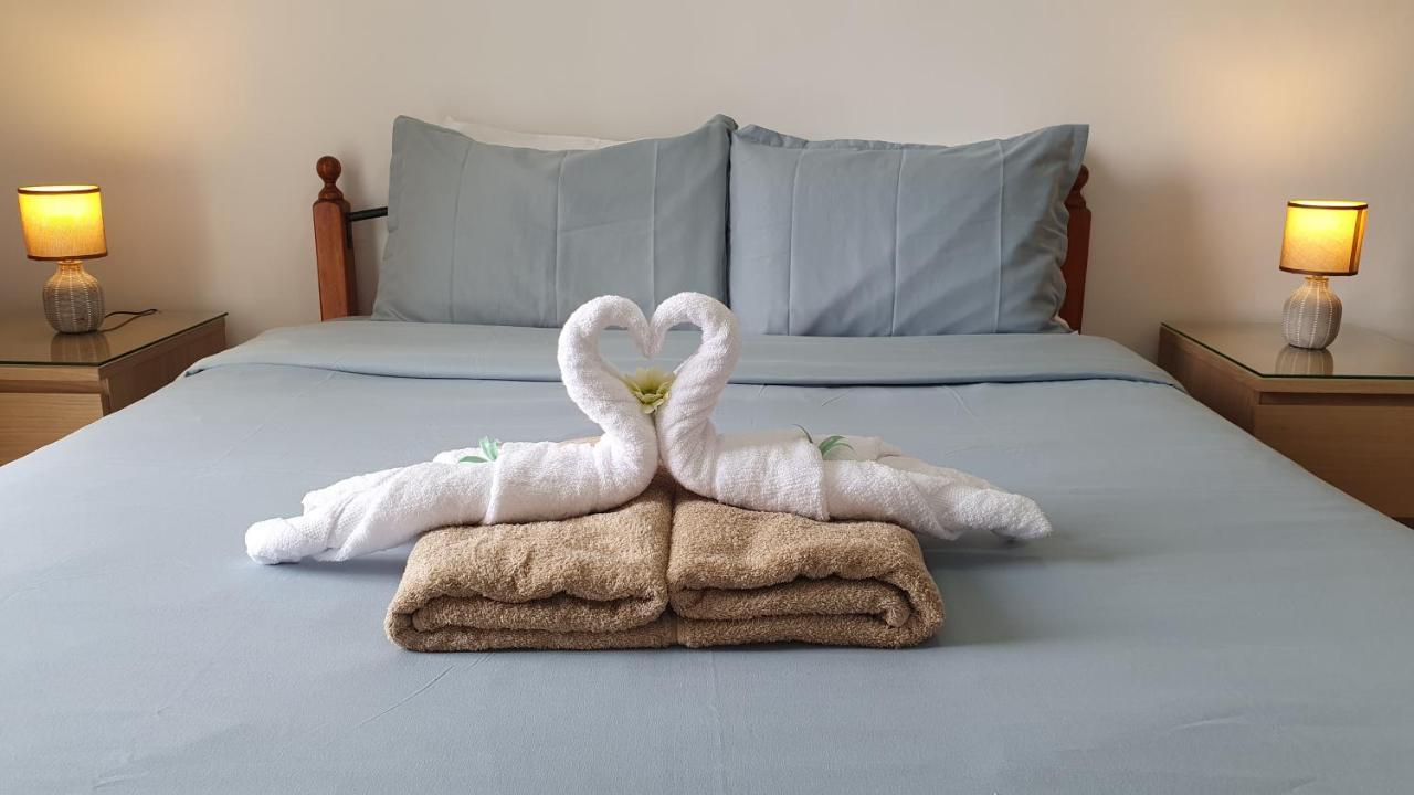 Peaceful Apartment With Double Bed - Oak Breeze Paphos Buitenkant foto